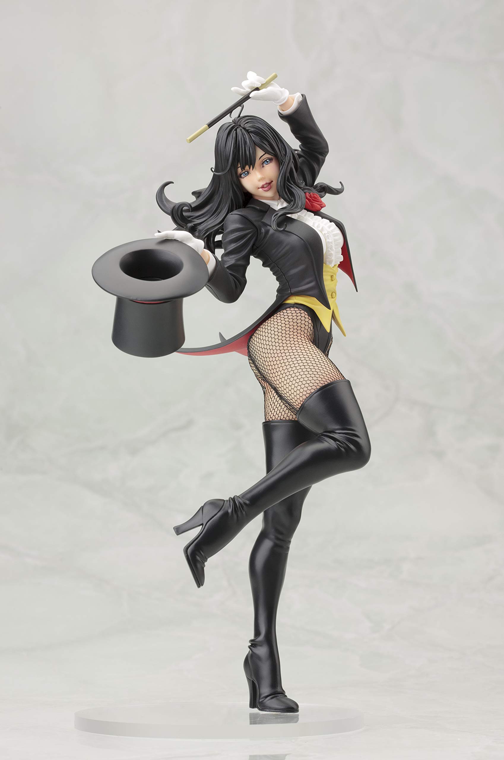 DC COMICS BISHOUJO STATUE ZATANNA フィギュア DC COMICS ZATANNA 2ND EDITION - BISHOUJO STATUE | Amazon.com.br
